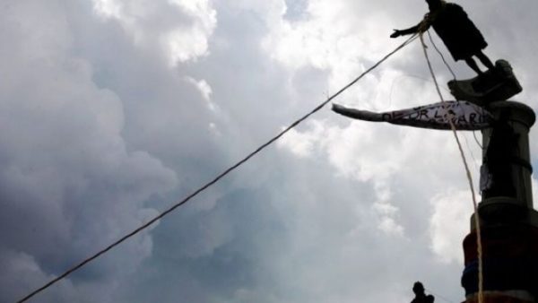 Refugees from socialist countries warn Americans